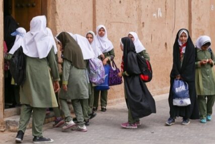 U Iranu otrovane djevojčice koje su protestvovale