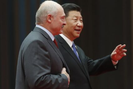 Na poziv Jinpinga, Lukašenko putuje u Kinu