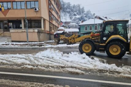 Kolaps u Goraždu zbog nevremena: Veći dio dana građani proveli bez struje i vode