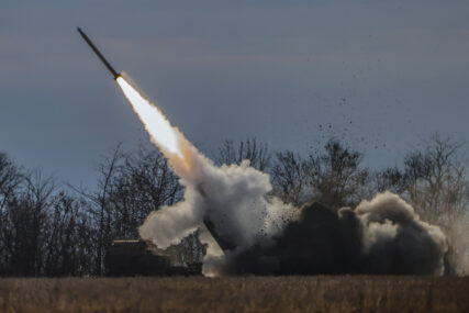 Amerika šalje nove rakete Ukrajinicima, udvostručit će im domet artiljerije