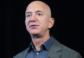 Bezos: Umjetna inteligencija stvorit će više poslova, a ne zamijeniti ljude