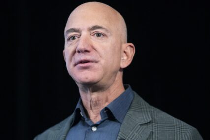 Bezos: Umjetna inteligencija stvorit će više poslova, a ne zamijeniti ljude