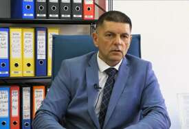 BN tvrdi: Direktor OSA-e Almir Džuvo lično vozio Dodika u Sud BiH