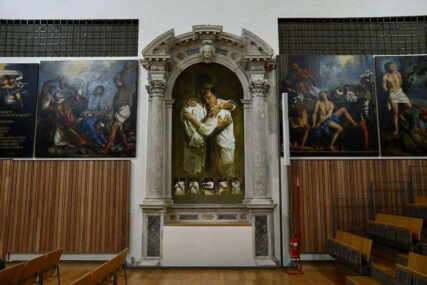 Safet Zec svečano otvara postavku svojih djela u crkvi San Teonisto u Italiji