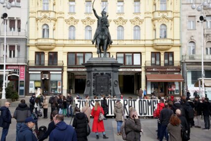 U Zagrebu održan protest za zaustavljanje rata u Ukrajini