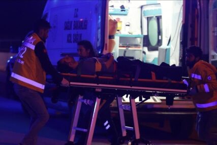 Najmanje tri osobe poginule, a 213 povrijeđenih u večerašnjem zemljotresu u Turskoj