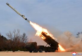 KOINCIDENCIJA ILI PROVOKACIJA: Sjeverna Koreja ispalila projektile uoči dolaska američkog nosača