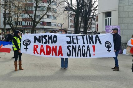 Osmomartovski marš u Banjaluci nije mogao proći bez incidenta