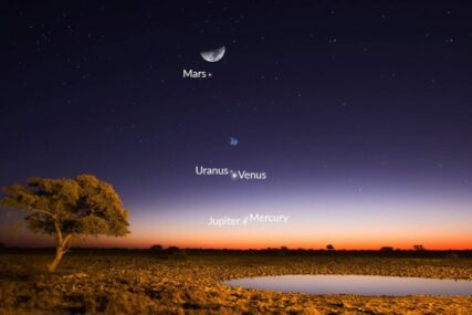 Rijedak fenomen na našem nebu: Pet planeta u jednoj slici