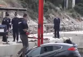 Tragedija na Pelješcu: BMW-om sletio u more, poginula žena (VIDEO)