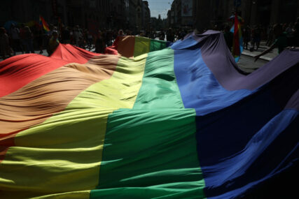 Bh. povorka ponosa nakon incidenta u Banjaluci: "Zastava LGBTIQ osoba predstavlja simbol otpora"