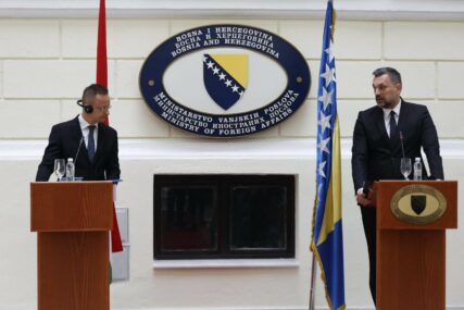 Mađarski šef diplomatije Szijjarto doputovao u BiH, sastao se sa Konakovićem