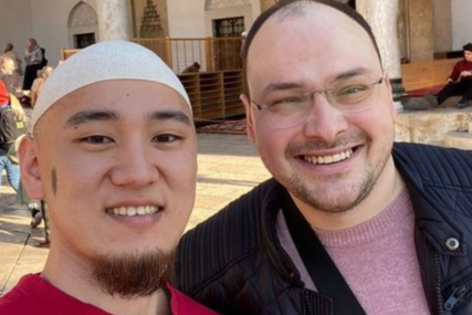 Mladić iz Japana primio islam i doselio u BiH. Ovo je njegova priča