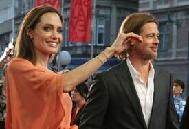 Brad Pitt se ponovo vratio alkoholu, njegovi prijatelji žestoko opleli po Angelini Jolie "Bio sam trijezan 7 godina"