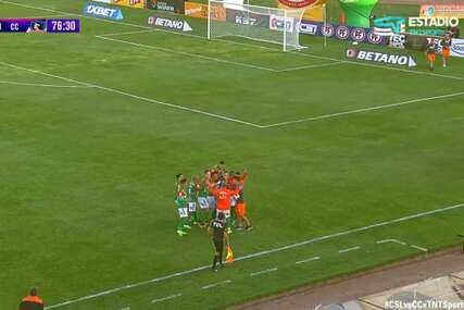 Za Guinnessovu knjigu rekorda: Golman zabio gol s najveće udaljenosti ikad?