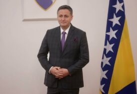 Bećirović najoštrije osudio napad na bošnjačke povratnike u Omeragićima