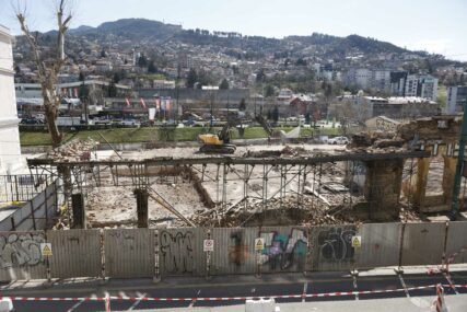 Inicijativa: Obnoviti zgradu Stare centrale i produžiti šetnicu od Vrbanje do Skenderije