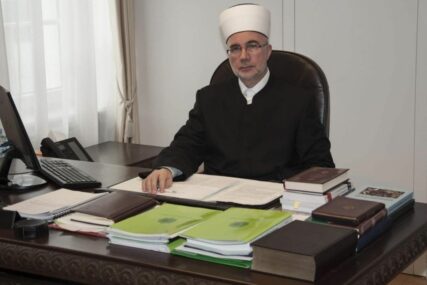 Muftija tuzlanski Vahid-ef. Fazlović: "Mi kao narod nikada ne smijemo odustati ni od jednog pedlja zemlje"