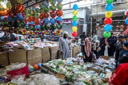 Muslimani širom svijeta obavljaju posljednje pripreme za ramazan, evo kako to izgleda u Gazi