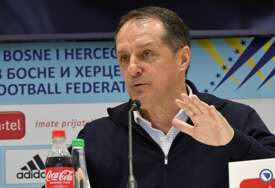 Hadžibegić: Ne možemo tolerisati da igrač pojede dvije kile pite