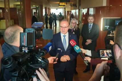 Političari u BiH trebaju shvatiti da im je budućnost u EU-u i NATO-u