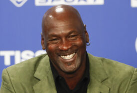 Michael Jordan prodaje Charlotte Hornetse