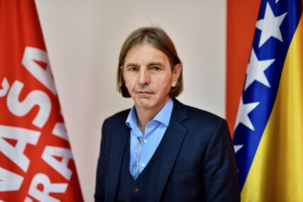 Kojović: Zahiragić uvrijedio vjernika, Schmidt će intervenisati ako bude blokada