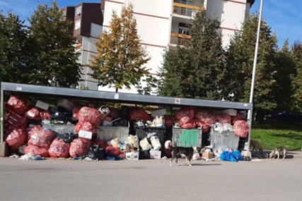 Ulice Prištine zatrpane smećem zbog štrajka komunalaca
