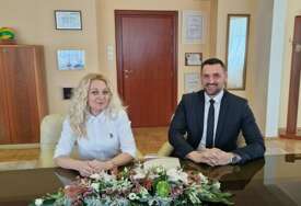 Nakon 3 mjeseca: Selma Čabrić preuzela dužnost ministrice za porodicu, omladinu i sport