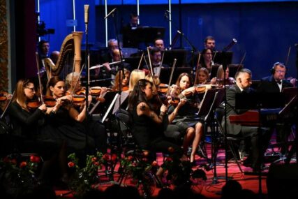 Sarajevska filharmonija 100. rođendan slavi uz solistu Stefana Milenkovića
