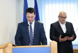 Smijenjen ministar privrede BPK Mithat Hadžiomerović, novi ministar Zijad Briga