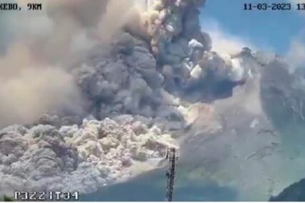 Eruptirao veliki vulkan u Indoneziji: Lava teče do sedam kilometara uokolo VIDEO