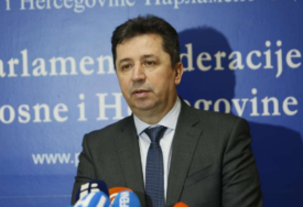 Zaimović: Evidentno je da žele bošnjačku većinu u FBiH i državi BiH svesti na nivo nacionalne manjine