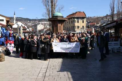 Osmomartovska šetnja Sarajevom: Žene za žene