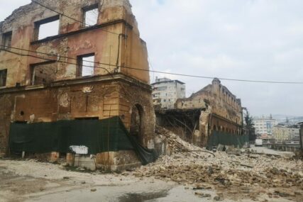 Srušio se dio zgrade u centru Sarajeva: "Nema Kapidžića da nam kaže šta činiti"