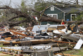 U SAD-u tornado ubio četiri osobe, veliki broj povrijeđenih