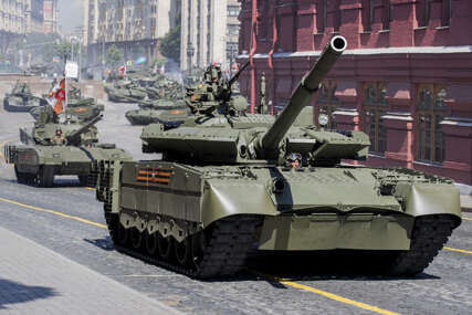 Rusija tvrdi da je prvi put u Ukrajini počela koristiti najmoderniji tenk T-14 Armata