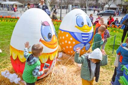U Banjaluci mališani ukrašavali vaskršnja jaja (FOTO)