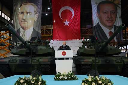 Oružanim snagama Turske na testiranje isporučen novi tenk "Altay"