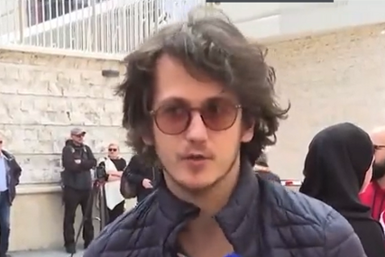 HIT ODGOVOR mladić iskreno odgovorio zašto je došao na protest u Sarajevu
