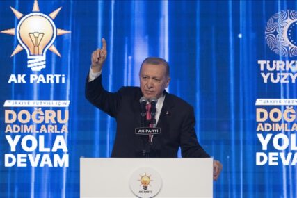 Erdogan: Oslobodimo Tursku od pučista i imperijalista