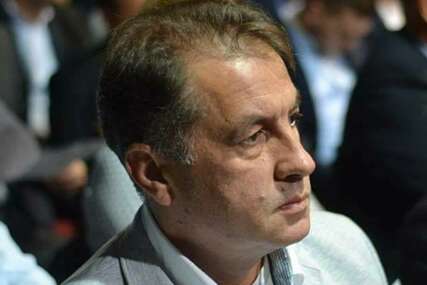 HIT DANA Zoran Mikulić