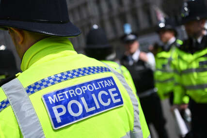 Britanska policija 91-godišnjakinju oborila elektrošokerom