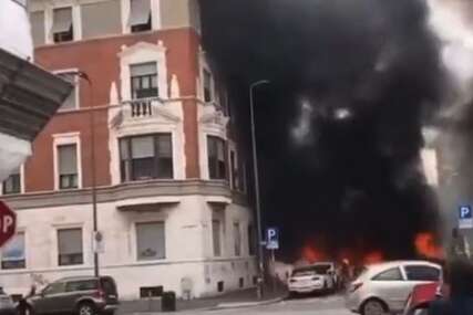 Eksplozija u centru Milana, gori više vozila