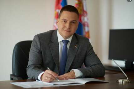 Ministar obrazovanja u Srbiji podnio neopozivu ostavku
