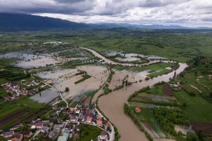 U USK će biti proglašeno stanje prirodne nesreće, sada već stotine poplavljenih objekata