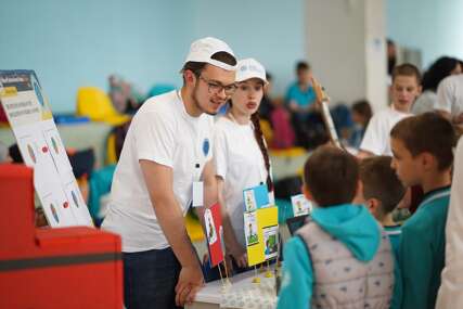 Održan prvi Maarif Science Fair, predstavljeno 36 naučnih projekata