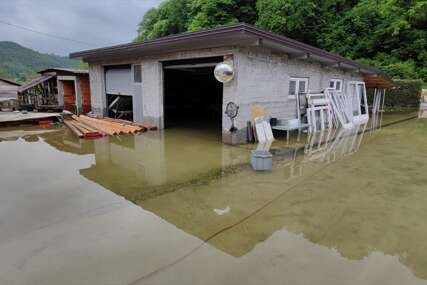U poplavljenim područjima USK-a štete veće od osam miliona KM (FOTO)