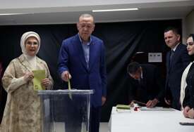 Izbori u Turskoj: Došlo do tenzija tokom Erdoganovog glasanja