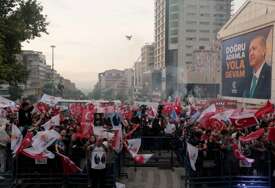 Erdogan blizu trijumfa, njegove pristalice već slave (FOTO)